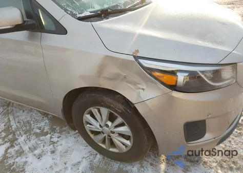 2017 Kia Sedona Lx z USA, uszkodzony, nr VIN KNDMB5C11H6310132